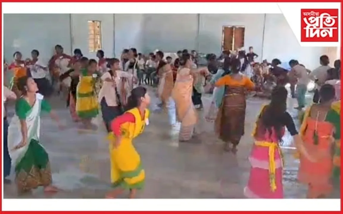 ঢকুৱাখনাত কোচ ৰাজবংশী লোক নৃত্য, গীতৰ সাংস্কৃতিক কৰ্মশালা...